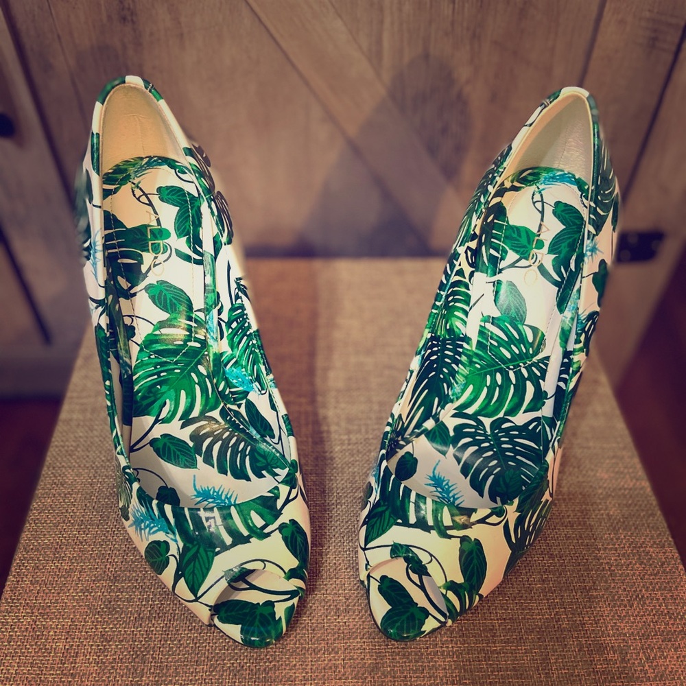 Aldo Stella pumps in Garland Pattern 👠